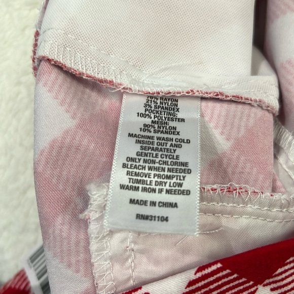 Kim Rodger’s women’s pull-on shorts with tummy control size 8, red & white. - Picture 7 of 8